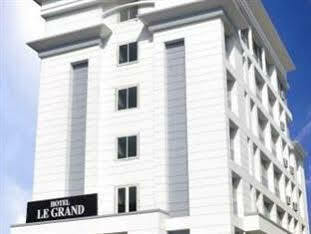 Le Grand Hotell Jaipur Exteriör bild